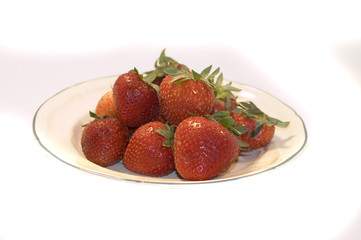 plate of strawberrys