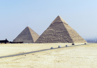 Fototapeta na wymiar Piramidy w Egipcie blisko widzenia