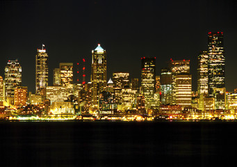 Fototapeta na wymiar Seattle skyline w nocy