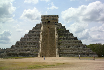 Fototapeta na wymiar Piramida w Jukatanie
