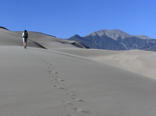Fototapeta na wymiar sand dune hike