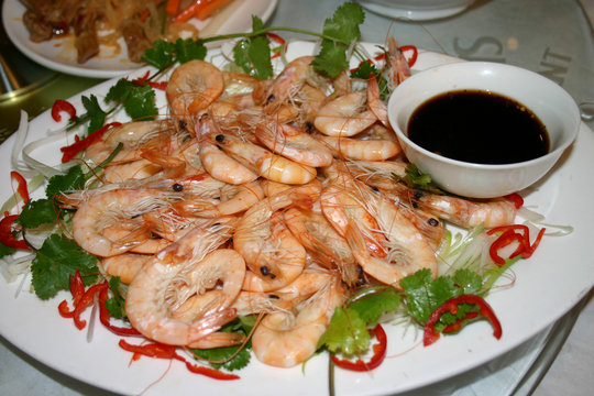 plate of prawns with soy sauce