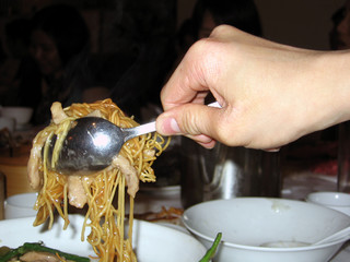 chinese chow mein noodles being served
