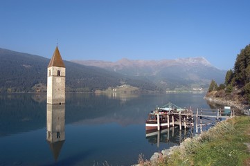 versunkene kirche im rechensee