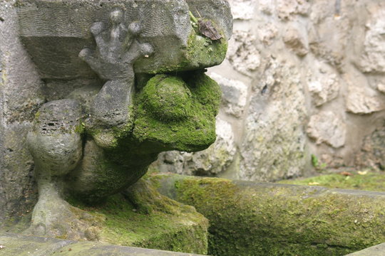 froschbrunnen