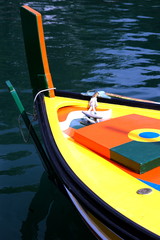 Fototapeta na wymiar canoe in the sea