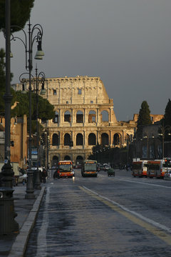 colosseo dopo la pioggia