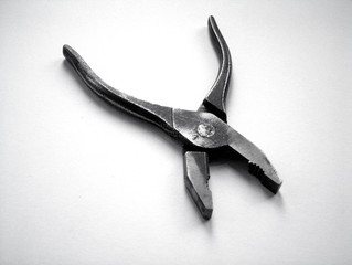 pliers 2