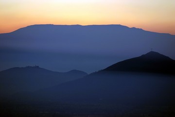 Fototapeta na wymiar smoggy sunset
