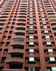 Fototapeta na wymiar high-rise apartment building