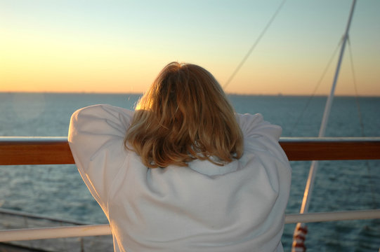 sunrise cruise lady