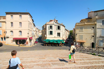 platz in arles