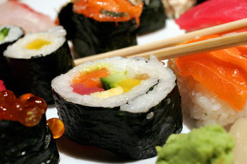 plateau sushis