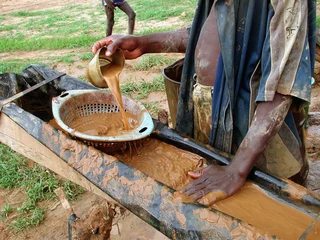 Fototapeten Koupéla-Goldmine in Burkina Faso © Gilles Paire
