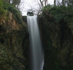 Obraz premium waterfall in north wales, england
