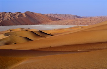 liwa dunes and shapkra