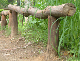 girder fence detail