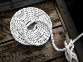Fototapeta premium boater's art - white boat rope