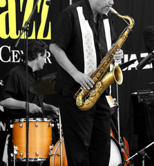 limited color image of a jazz band