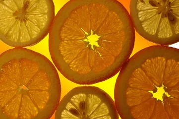 Selbstklebende Fototapeten orangenscheiben © Grischa Georgiew