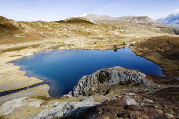 lac de la vache massif du taillefer-oisans