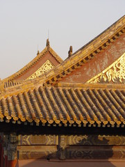 Fototapeta na wymiar shining chinese roof