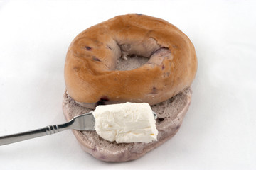 bagel and cream cheese