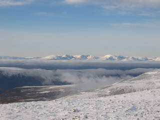 Fototapeta na wymiar patrząc na północ do Cairngorms