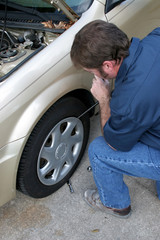 removing hubcap