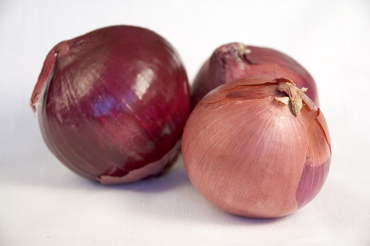 three red onions
