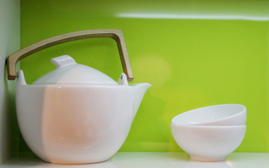 teapot and bowls