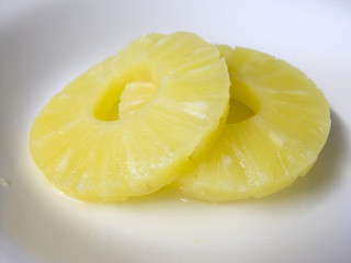 pineapple slices