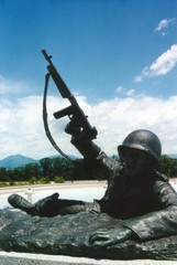 d-day memorial statue