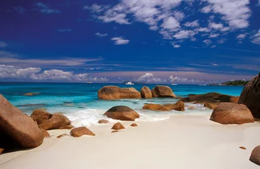 Fototapeten boulders in the sand © berndkaiser
