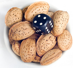 almond nuts and dice