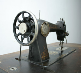 old swewing machine
