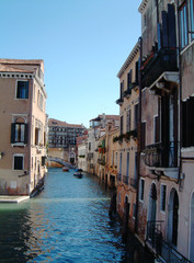Fototapeta na wymiar venezian canal