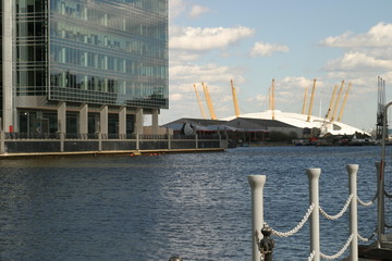 millennium dome from canary wharf