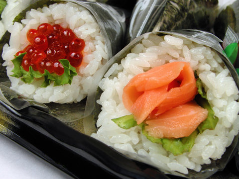 hand-roll sushi