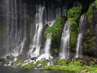 Fototapeta na wymiar japanese waterfall