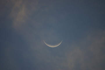 Obraz na płótnie Canvas księżyc chmury