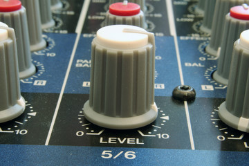 audio mixing desk