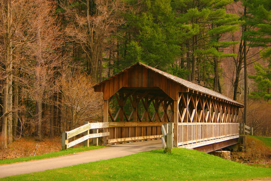 Fototapeta covered bridge