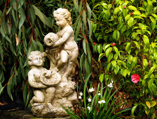 garden ornaments