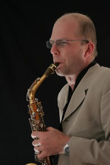 Obraz na płótnie Canvas jazzman au saxophone