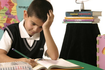 niño pensativo