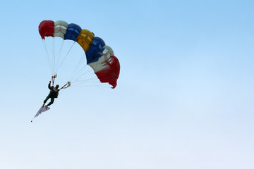parachutist approaching