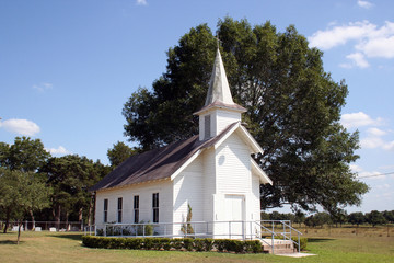 Fototapeta na wymiar mały wiejski kościółek w Teksasie