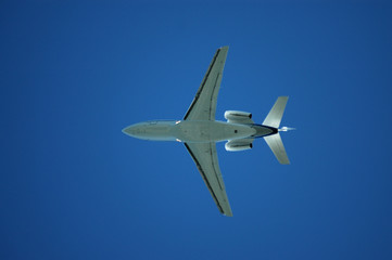 aircraft below 3