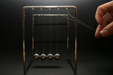 newtons cradle